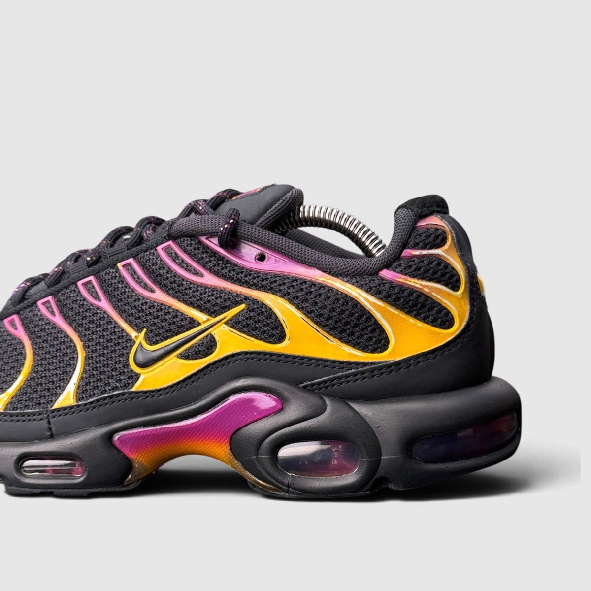 Nike Air Max Plus, buty sportowe męskie w zadowalającym stanie rozmiar 42.5, detal