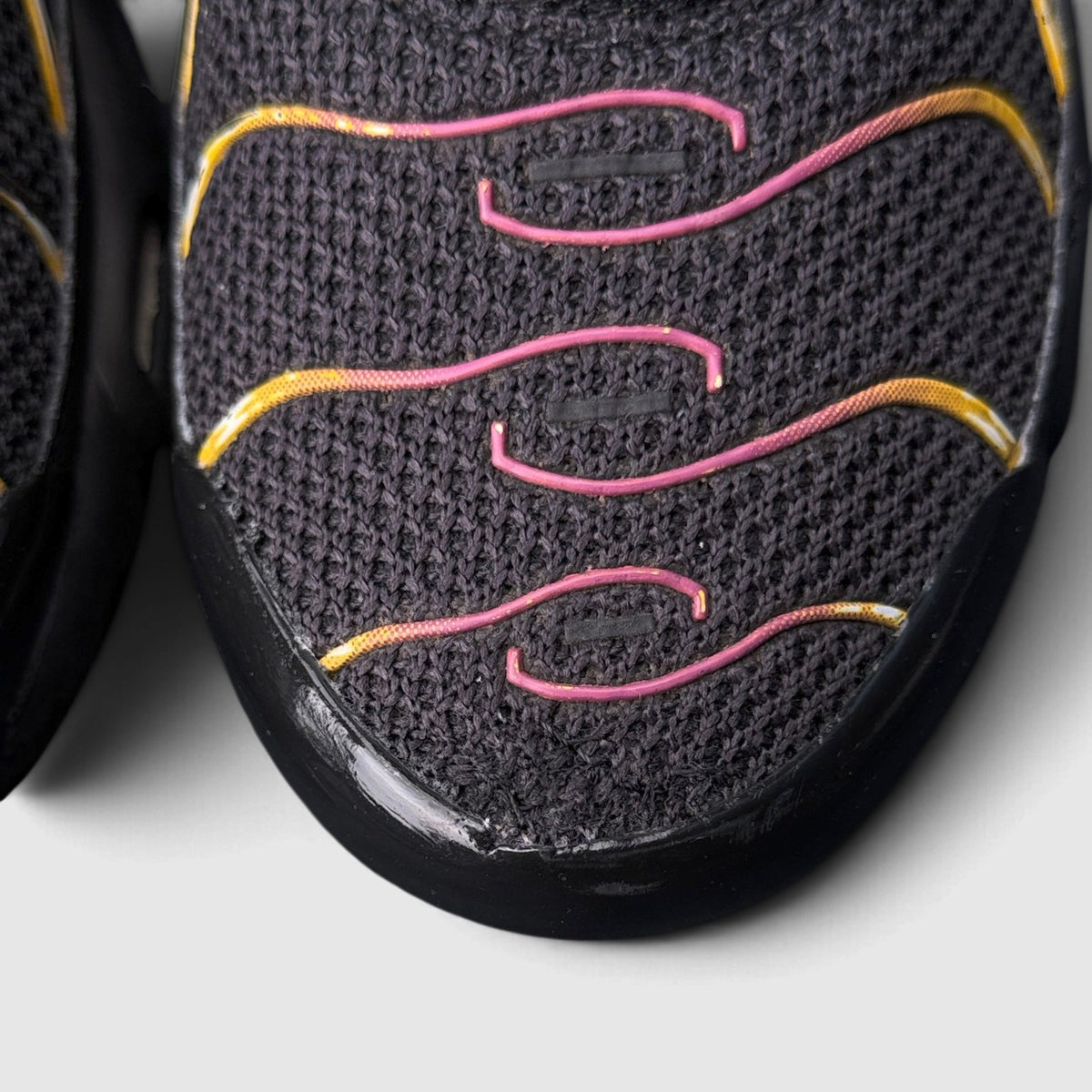 Nike Air Max Plus, buty sportowe męskie w zadowalającym stanie rozmiar 42.5, detal