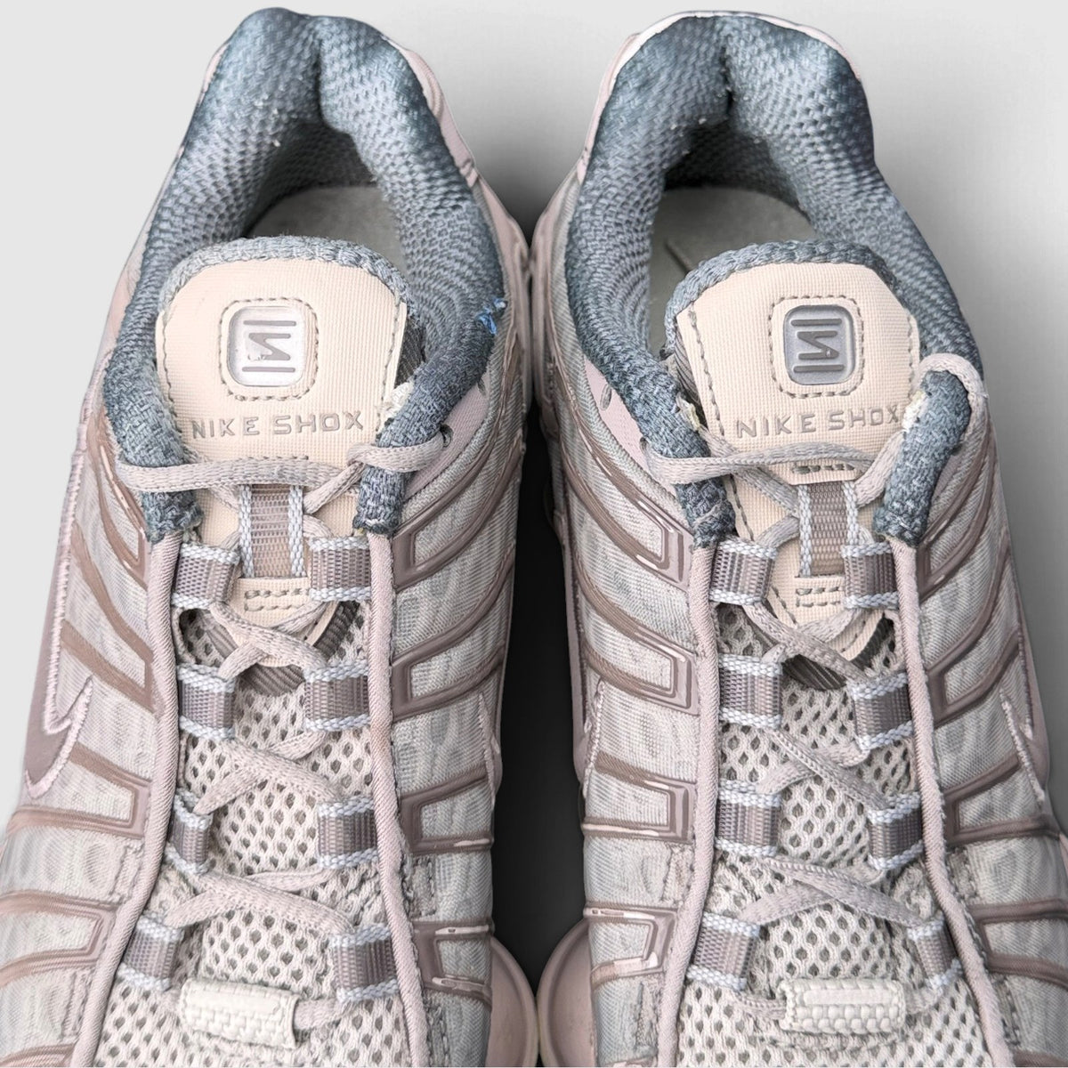 Nike Shox TL, buty sportowe damskie w bardzo dobrym stanie rozmiar 37.5, widok z góry