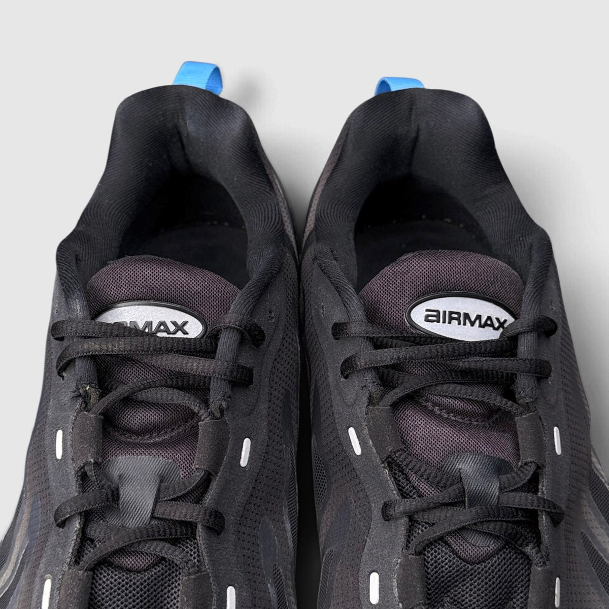 Nike Air Max DN8, buty sportowe męskie w bardzo dobrym stanie rozmiar 44, widok z góry
