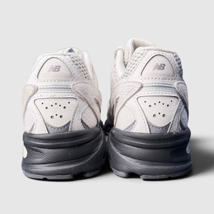 New Balance 509, buty sportowe męskie w bardzo dobrym stanie rozmiar 44.5, widok z tyłu
