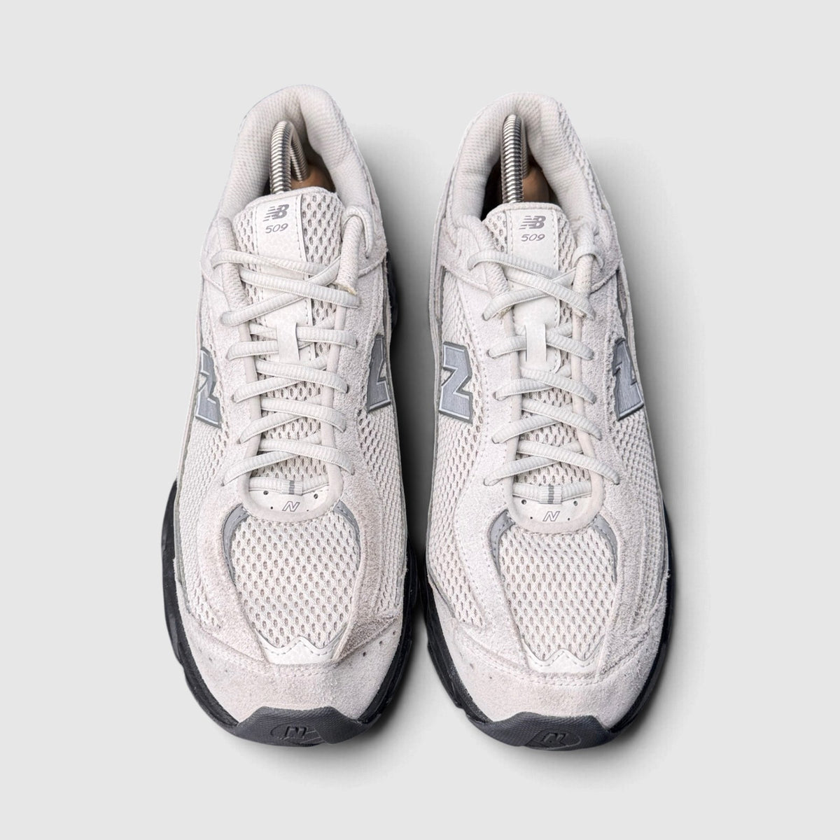 New Balance 509, buty sportowe męskie w bardzo dobrym stanie rozmiar 44.5, widok z góry