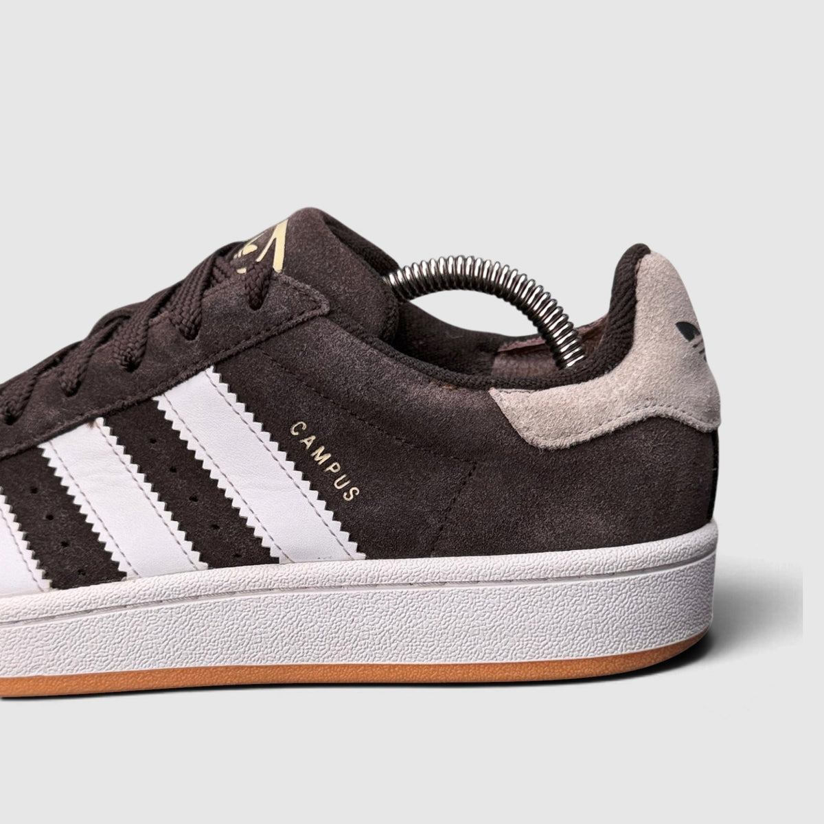 Adidas Campus, buty sportowe damskie w bardzo dobrym stanie rozmiar 40, detal
