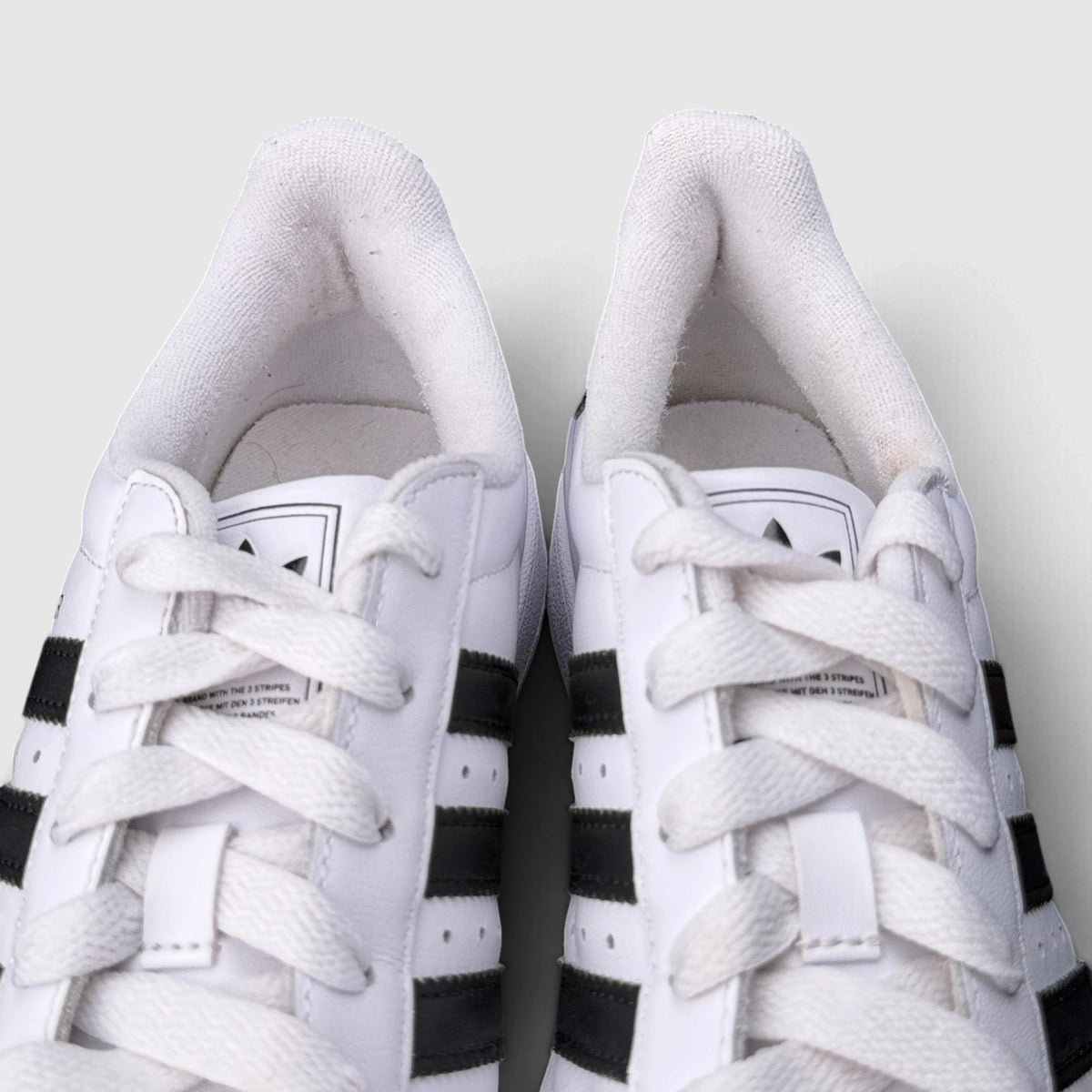 Adidas Superstar II Cloud White Black, buty sportowe damskie w bardzo dobrym stanie rozmiar 38, detal