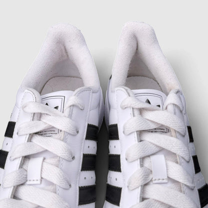 Adidas Superstar II Cloud White Black, buty sportowe damskie w bardzo dobrym stanie rozmiar 38, detal