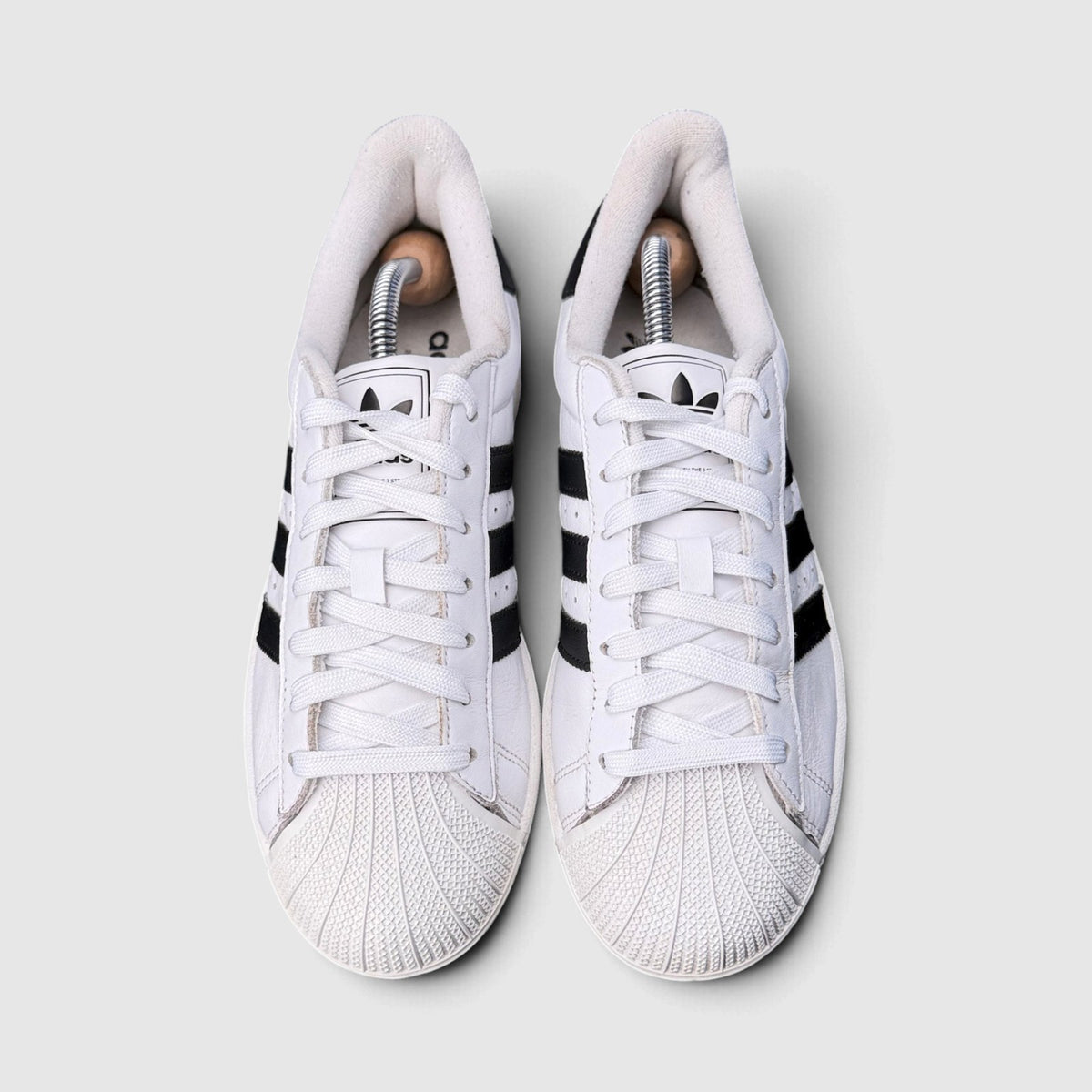 Adidas Superstar II, buty sportowe damskie w bardzo dobrym stanie rozmiar 40, widok z góry