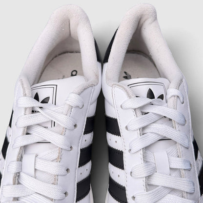 Adidas Superstar II, buty sportowe damskie w bardzo dobrym stanie rozmiar 40, detal