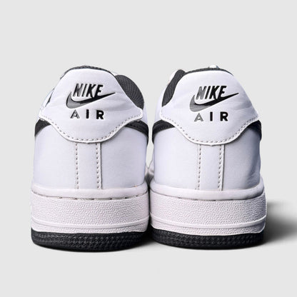 Nike Air Force 1 LV8 3, buty sportowe damskie w bardzo dobrym stanie rozmiar 36.5, widok z tyłu