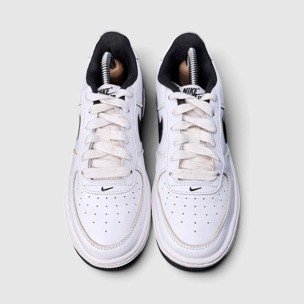 Nike Air Force 1 LV8 3, buty sportowe damskie w bardzo dobrym stanie rozmiar 36.5, widok z góry