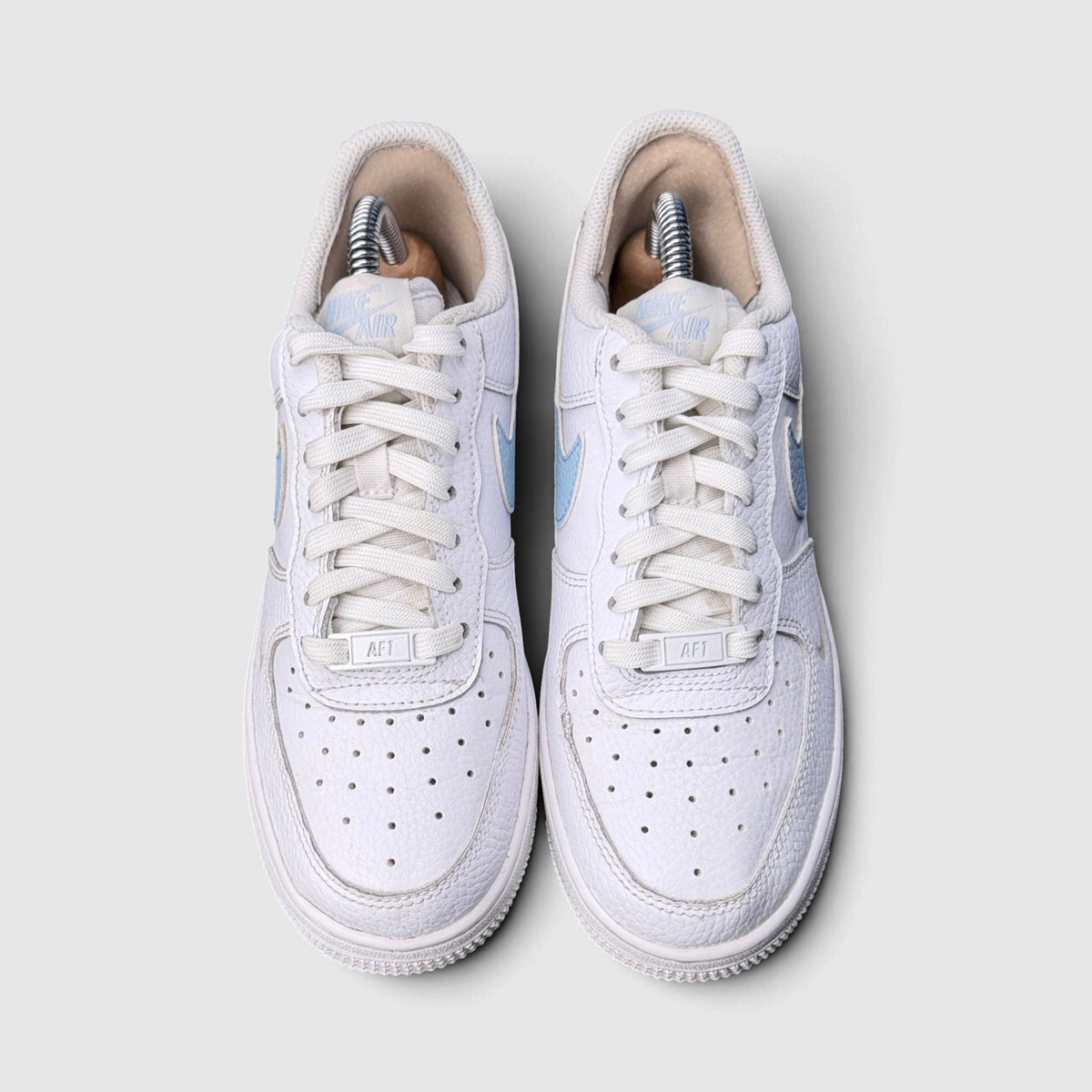Nike Air Force 1 '07 Low Light Armory Blue, buty sportowe damskie w bardzo dobrym stanie rozmiar 36.5, widok z góry