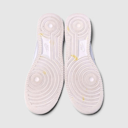 Nike Air Force 1 Low Triple White, buty sportowe męskie w bardzo dobrym stanie rozmiar 44, podeszwa