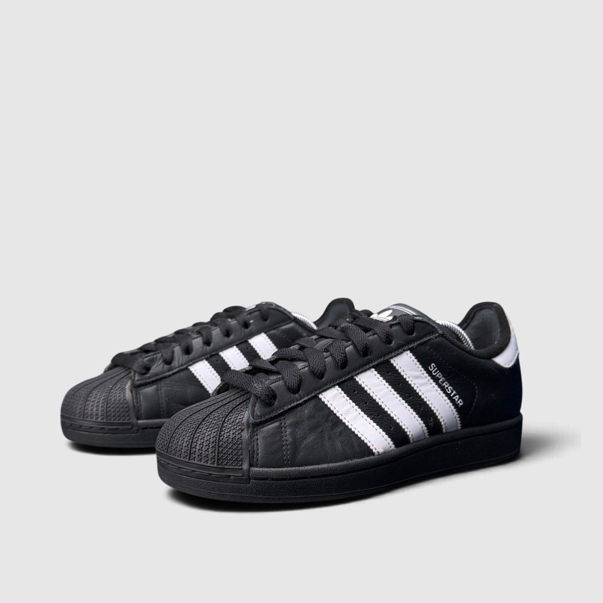 Adidas Superstar II Black White, buty sportowe damskie w bardzo dobrym stanie rozmiar 40, para butów