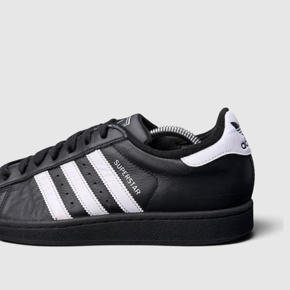 Adidas Superstar II Black White, buty sportowe damskie w bardzo dobrym stanie rozmiar 40, boczny profil, prawa strona