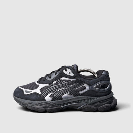 Asics Gel-Nyc 2.0, buty sportowe męskie w bardzo dobrym stanie rozmiar 42, boczny profil, lewa strona
