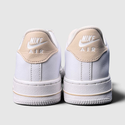 Nike Air Force 1 Low Jewel White Pale Ivory, buty sportowe damskie w bardzo dobrym stanie rozmiar 37.5, widok z tyłu