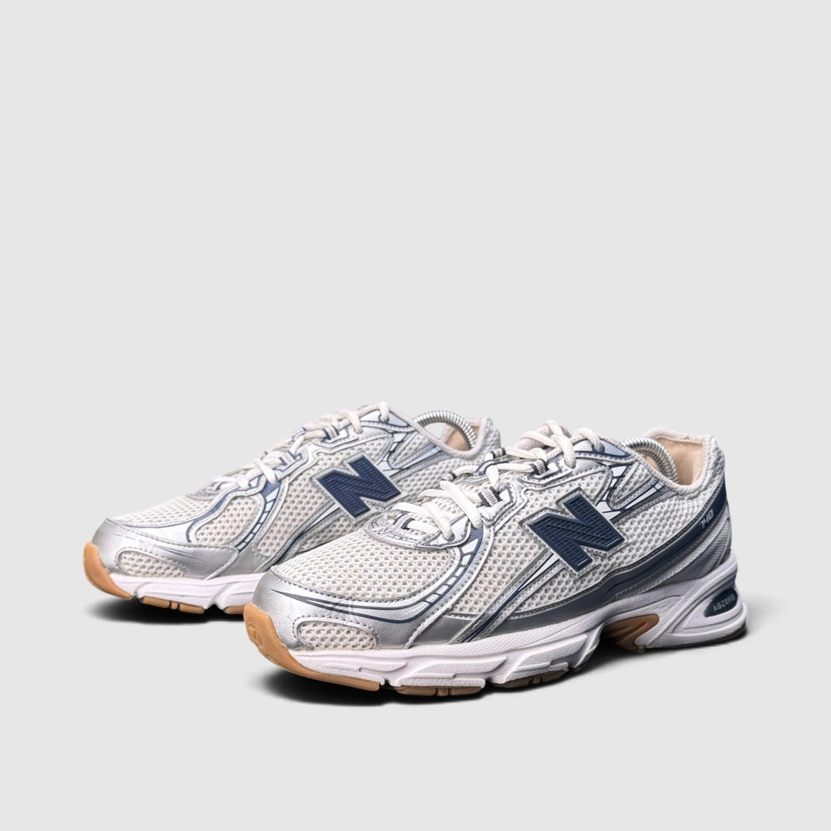New Balance 740, buty sportowe męskie w bardzo dobrym stanie rozmiar 41, para butów