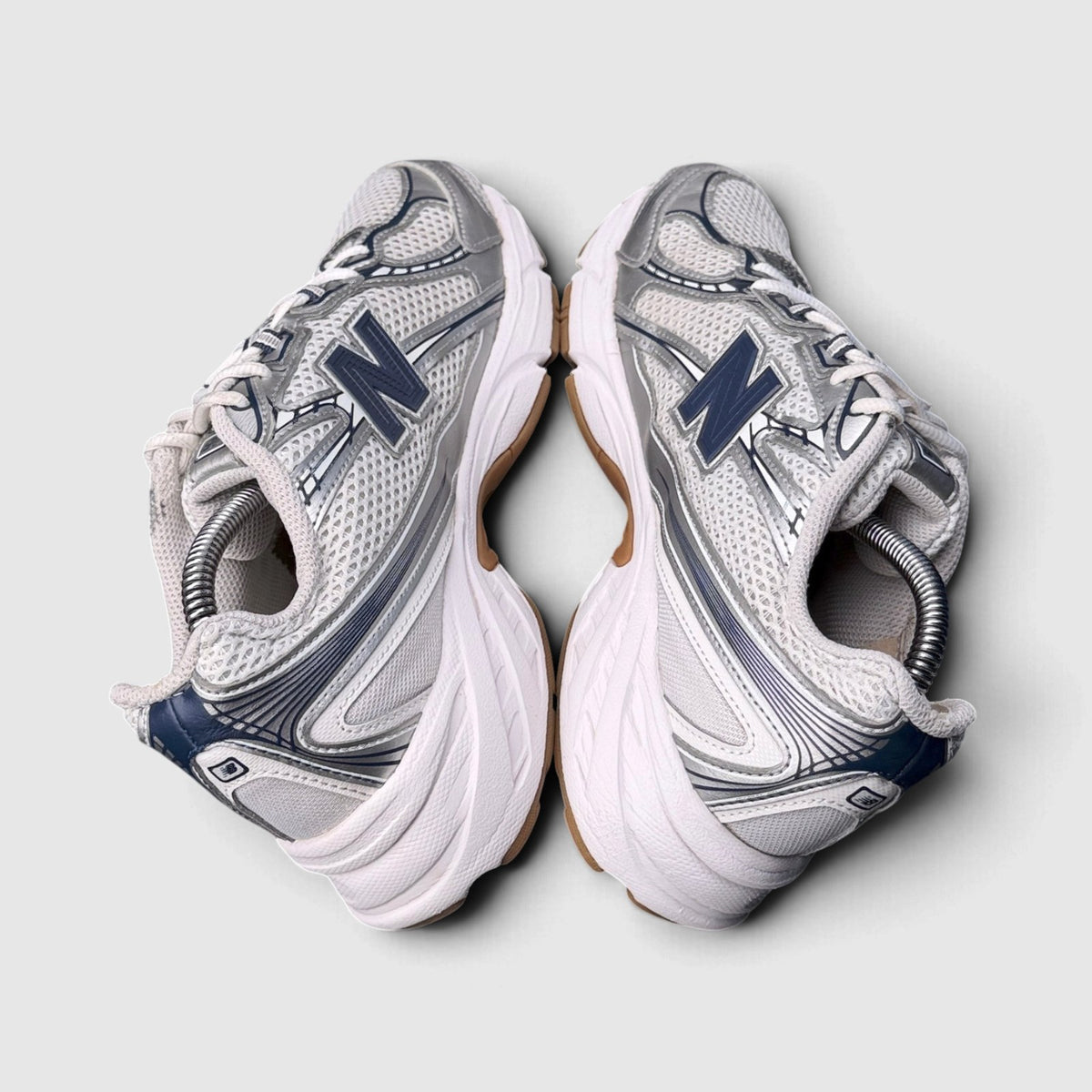 New Balance 740, buty sportowe męskie w bardzo dobrym stanie rozmiar 41, para butów