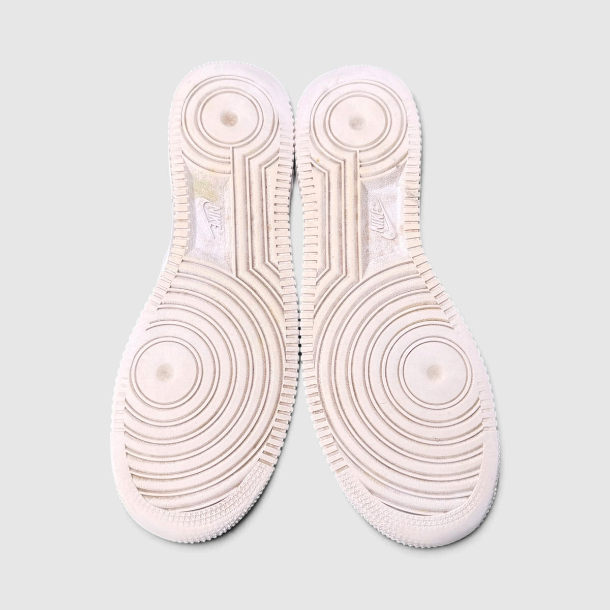 Nike Air Force 1 Low White/Black, buty sportowe męskie w bardzo dobrym stanie rozmiar 45, podeszwa