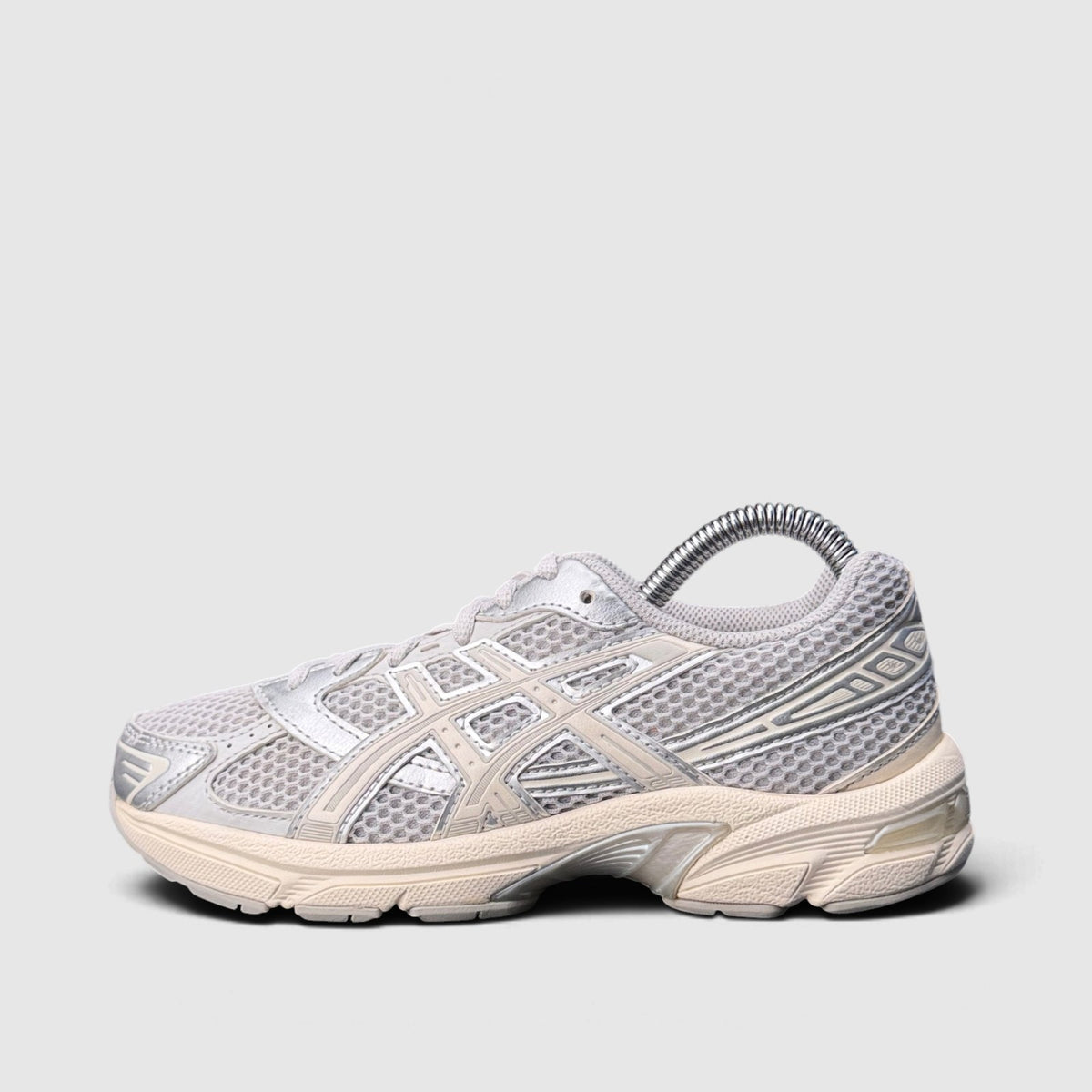 Asics Gel 1130, buty sportowe damskie w bardzo dobrym stanie rozmiar 35.5, boczny profil, lewa strona