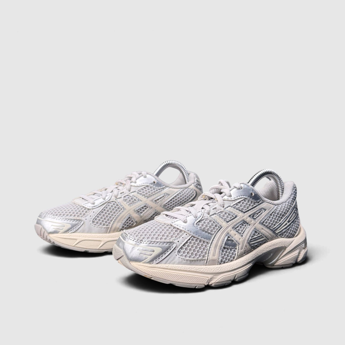 Asics Gel 1130, buty sportowe damskie w bardzo dobrym stanie rozmiar 35.5, para butów