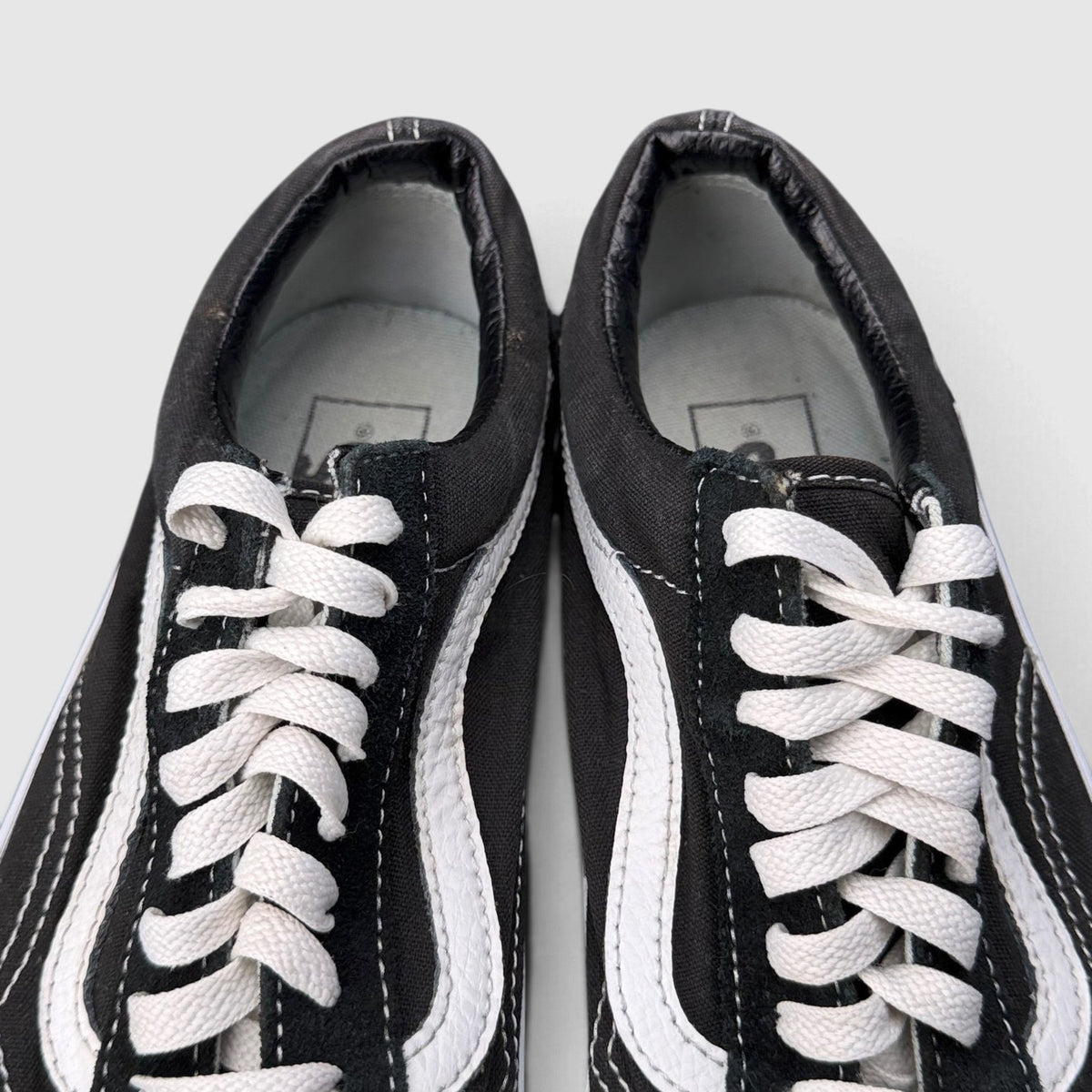 Vans Old Skool Platform, buty sportowe damskie w bardzo dobrym stanie rozmiar 39, widok z góry