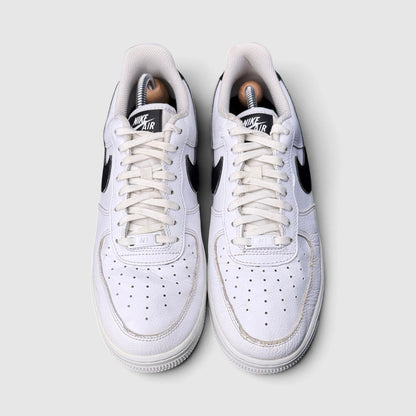 Nike Air Force 1 '07 Low, buty sportowe męskie w dobrym stanie rozmiar 44, widok z góry