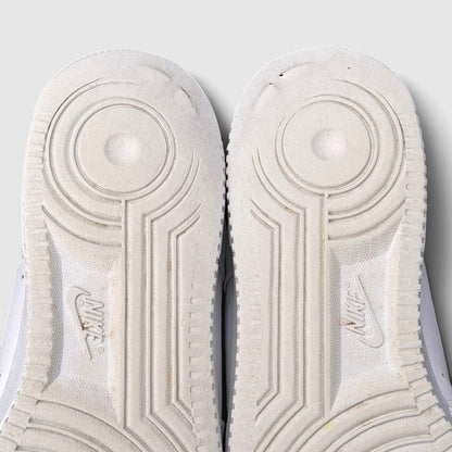 Nike Air Force 1 '07 Low, buty sportowe męskie w dobrym stanie rozmiar 44, podeszwa