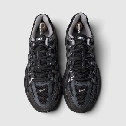 Nike P-6000, buty sportowe męskie w bardzo dobrym stanie rozmiar 42.5, widok z góry