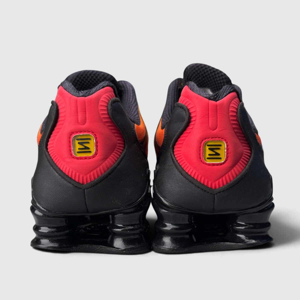 Nike Shox TL, buty sportowe męskie w bardzo dobrym stanie rozmiar 44, widok z tyłu