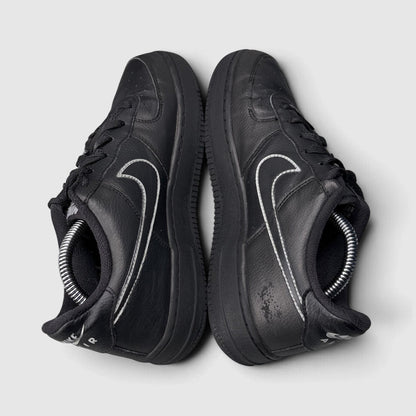 Nike Air Force 1 Low, buty sportowe damskie w bardzo dobrym stanie rozmiar 38, widok z góry