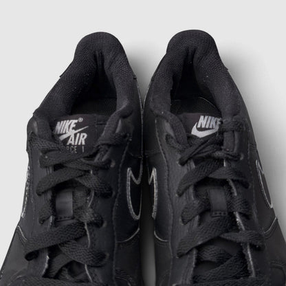 Nike Air Force 1 Low, buty sportowe damskie w bardzo dobrym stanie rozmiar 38, widok z góry