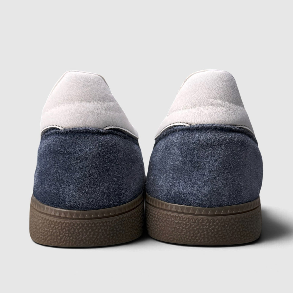 Adidas Spezial, buty sportowe męskie w bardzo dobrym stanie rozmiar 45 1/3, widok z tyłu