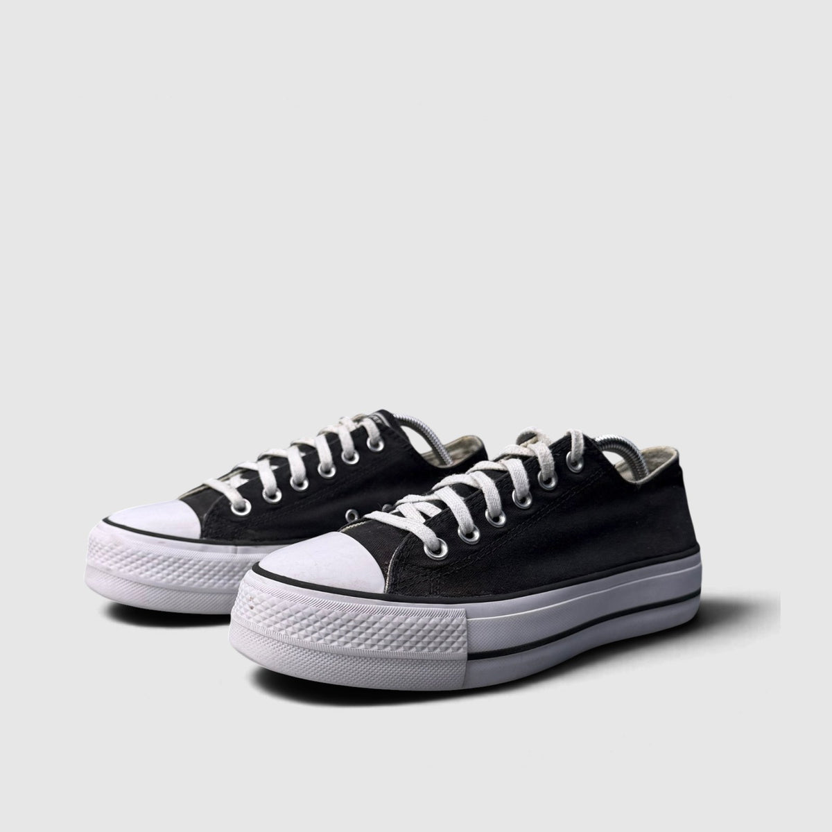 Converse Chuck Taylor All Star Lift, buty sportowe damskie w bardzo dobrym stanie rozmiar 39, para butów