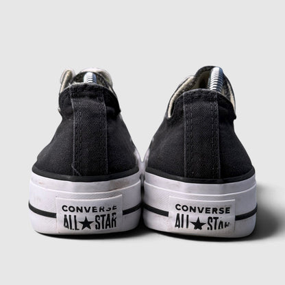 Converse Chuck Taylor All Star Lift, buty sportowe damskie w bardzo dobrym stanie rozmiar 39, widok z tyłu