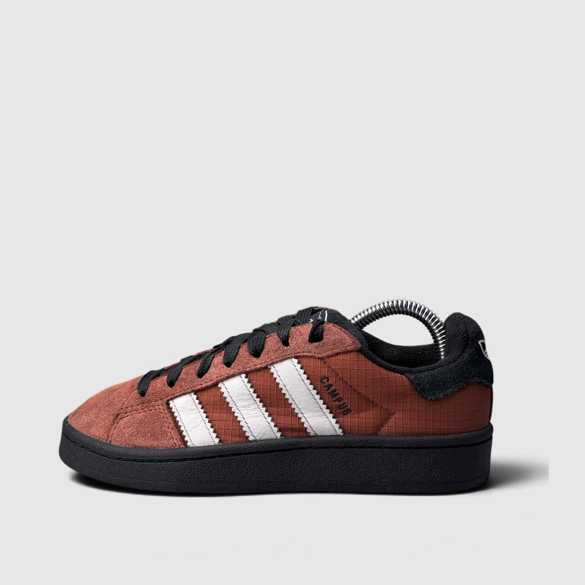 Adidas Campus, buty sportowe damskie w bardzo dobrym stanie rozmiar 36, boczny profil, lewa strona