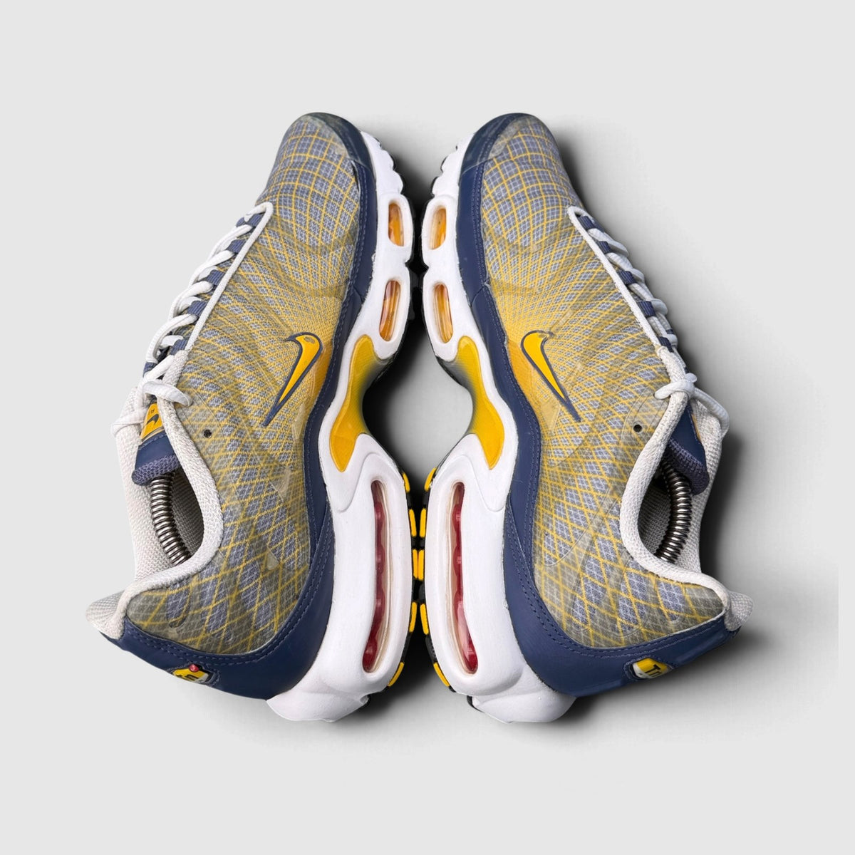 Nike Air Max Plus, buty sportowe męskie w bardzo dobrym stanie rozmiar 44, para butów
