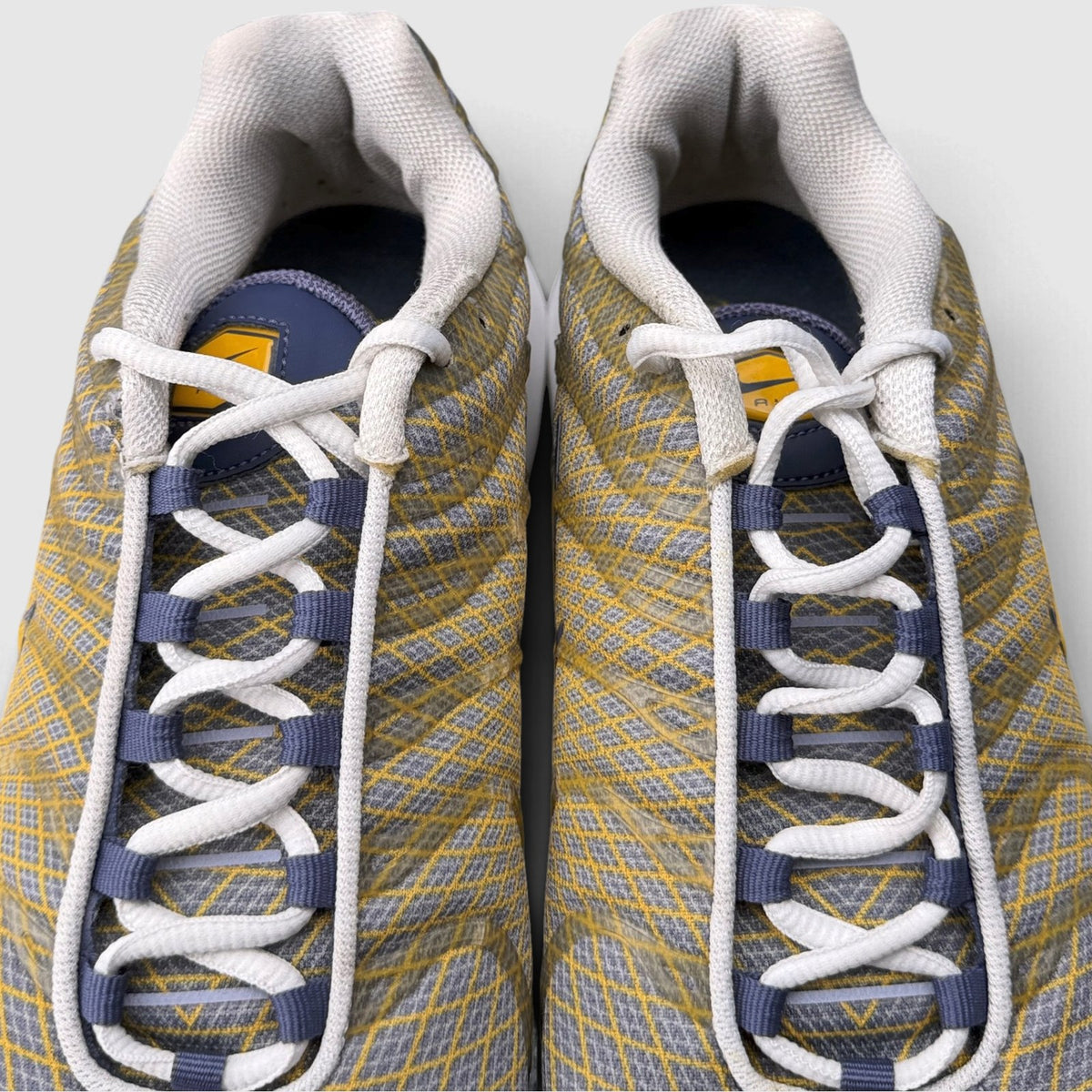 Nike Air Max Plus, buty sportowe męskie w bardzo dobrym stanie rozmiar 44, widok z góry