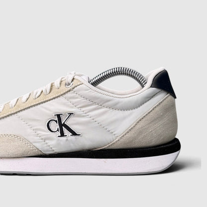 Calvin Klein Retro Runner, buty sportowe damskie w bardzo dobrym stanie rozmiar 38, detal