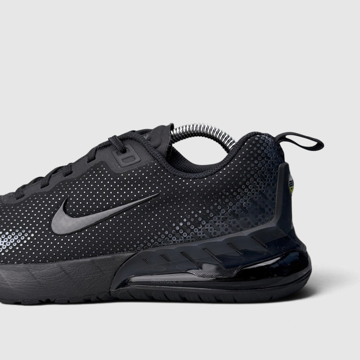 Nike Air Max Phoenix, buty sportowe damskie w bardzo dobrym stanie rozmiar 38, boczny profil, lewa strona