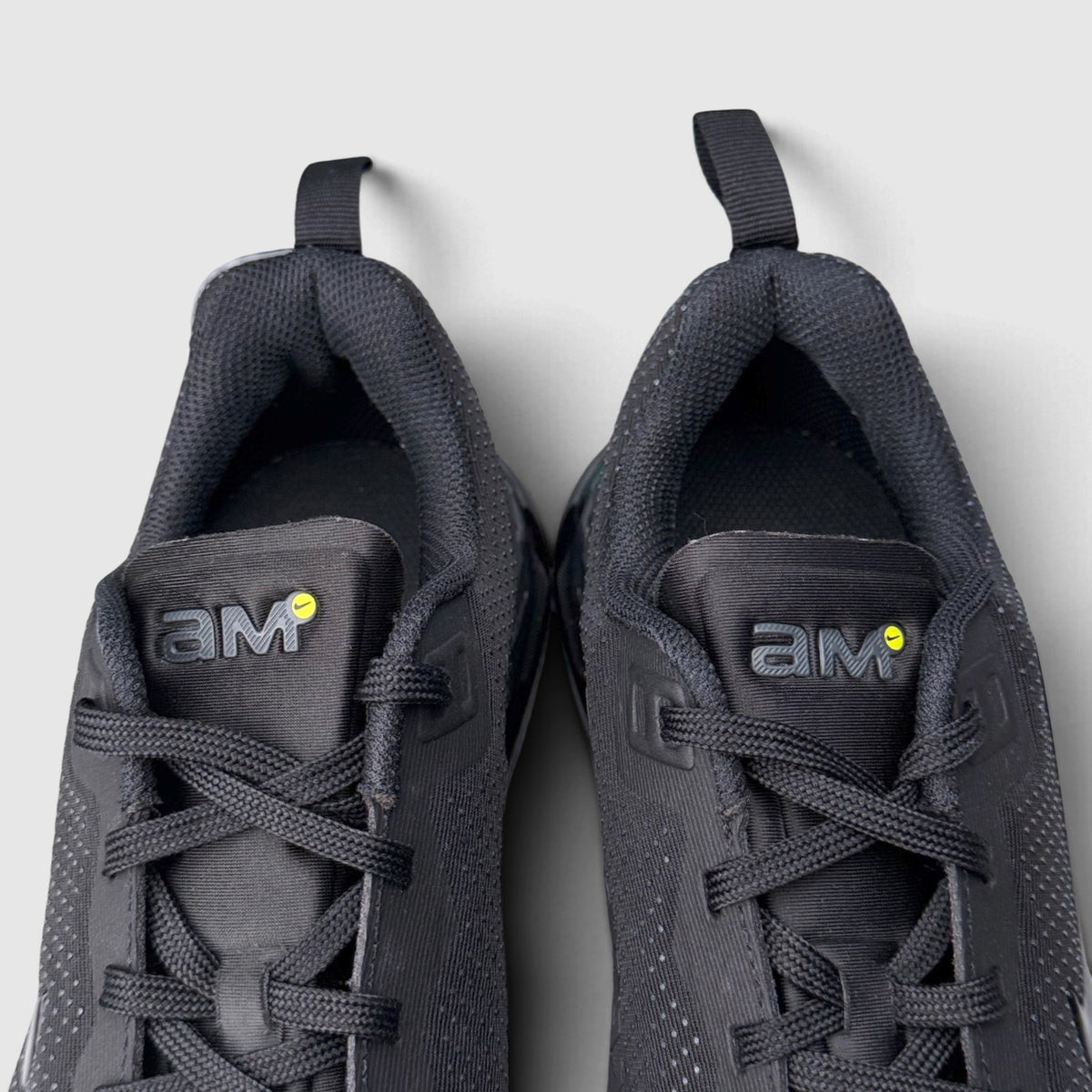 Nike Air Max Phoenix, buty sportowe damskie w bardzo dobrym stanie rozmiar 38, język buta