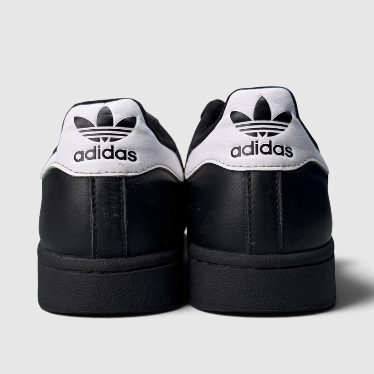 Adidas Superstar II Black White, buty sportowe damskie w bardzo dobrym stanie rozmiar 37 1/3, widok z tyłu