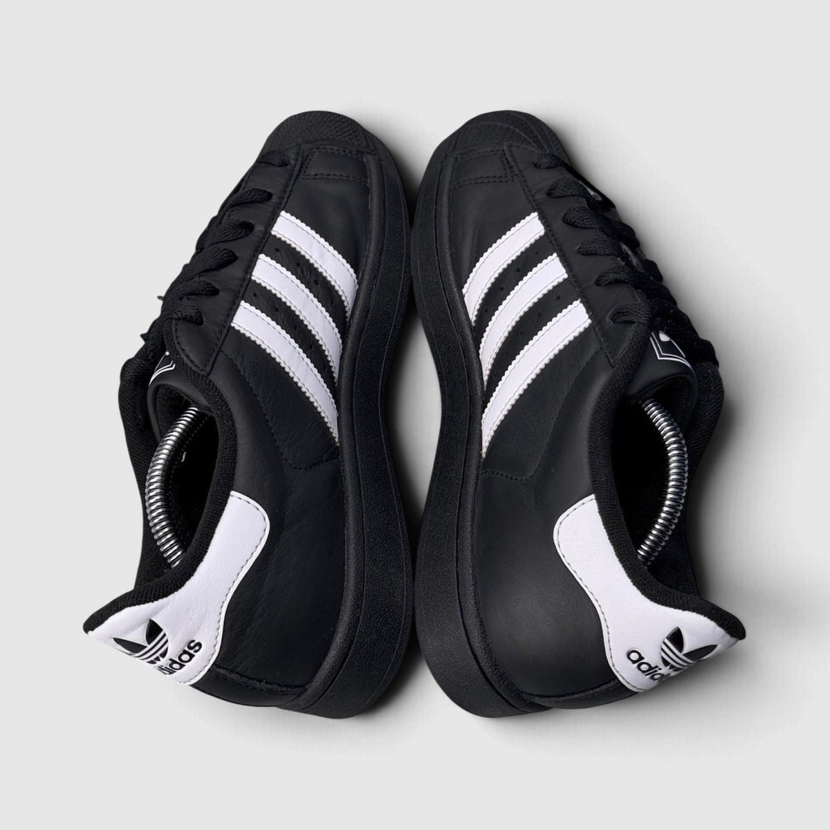 Adidas Superstar II Black White, buty sportowe damskie w bardzo dobrym stanie rozmiar 39 1/3, widok z góry
