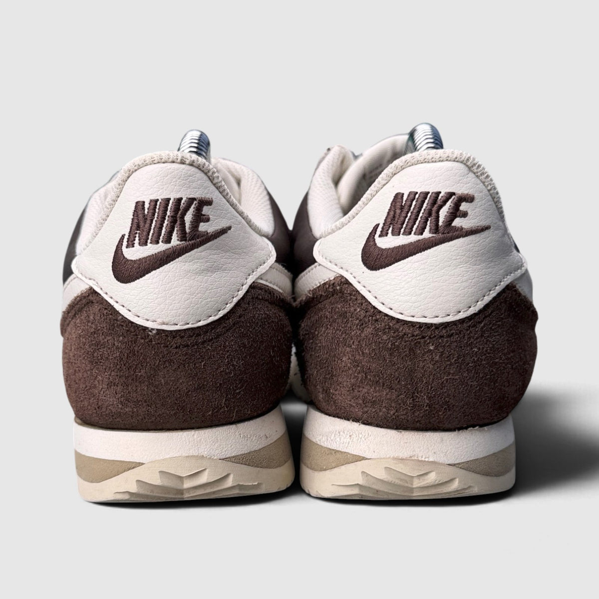 Nike Classic Cortez Baroque Brown, buty sportowe damskie w bardzo dobrym stanie rozmiar 38, widok z tyłu