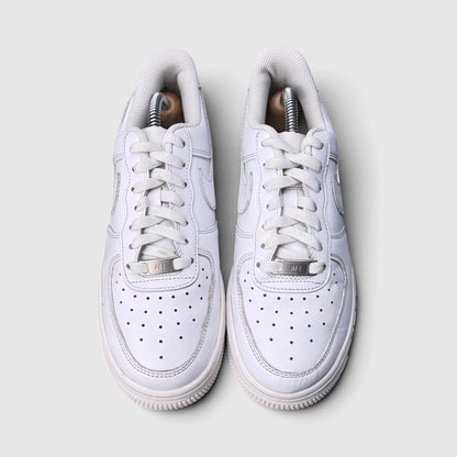 Nike Air Force 1 Low Triple White, buty sportowe damskie w bardzo dobrym stanie rozmiar 38, widok z góry