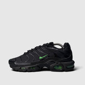 Nike Air Max Plus Green Strike, buty sportowe męskie w bardzo dobrym stanie rozmiar 41, boczny profil, lewa strona