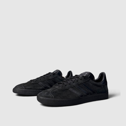 Adidas Gazelle Triple Black, buty sportowe męskie w bardzo dobrym stanie rozmiar 45 1/3, para butów