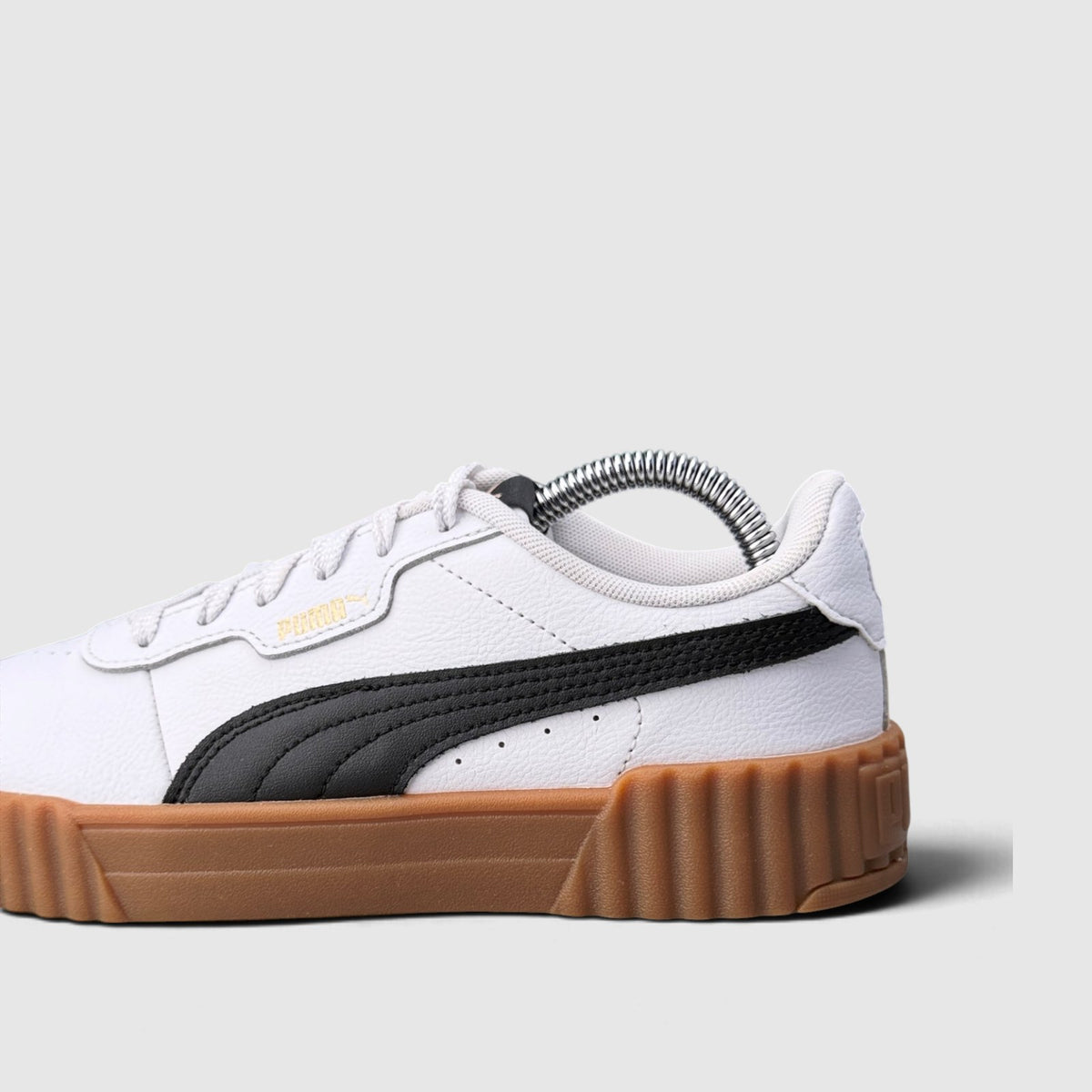 Puma Carina 3.0, buty sportowe damskie w bardzo dobrym stanie rozmiar 38, boczny profil, lewa strona