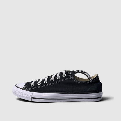 Converse Chuck Taylor All Star Black, buty sportowe męskie w bardzo dobrym stanie rozmiar 41, boczny profil, lewa strona