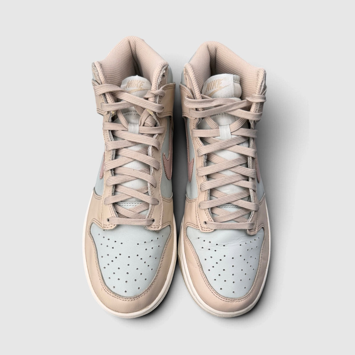 Nike Dunk High, buty sportowe damskie w bardzo dobrym stanie rozmiar 39, widok z góry