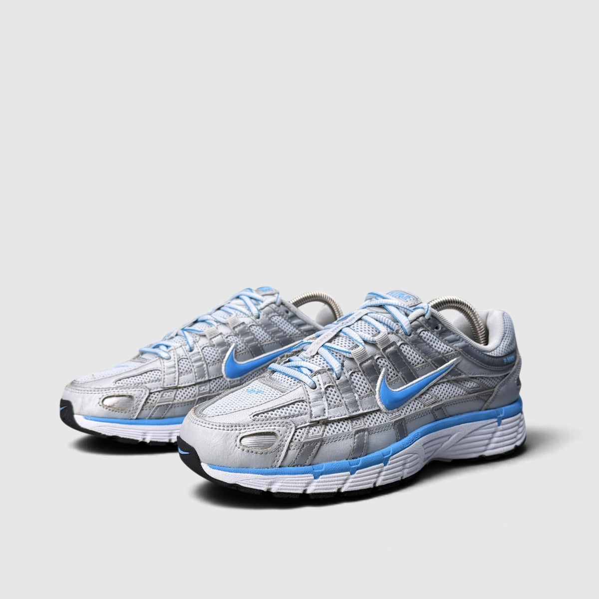 Nike P-6000, buty sportowe damskie w bardzo dobrym stanie rozmiar 40, para butów